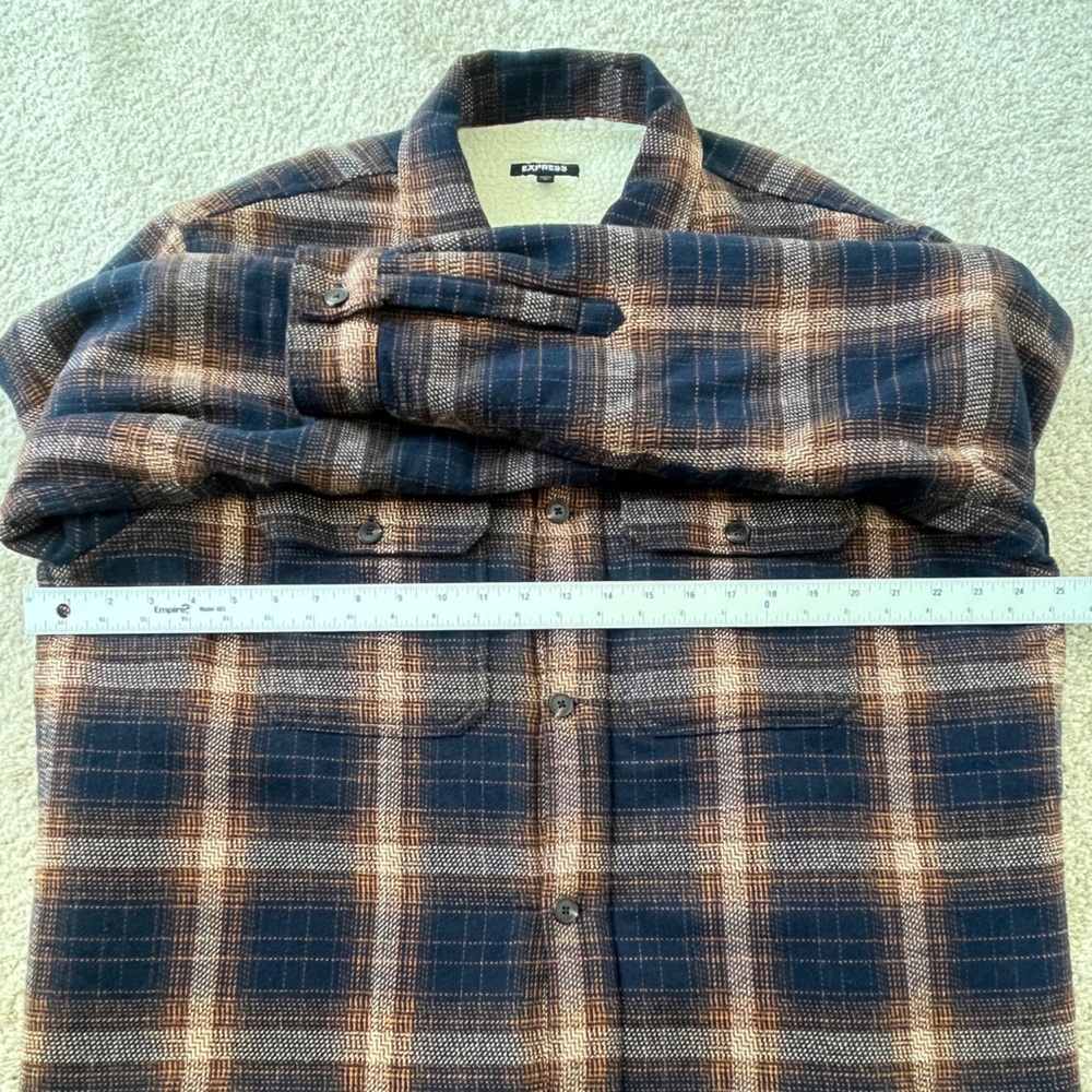 Men's Large Express Plaid Jacket with Sherpa lining - Picture 5 of 7